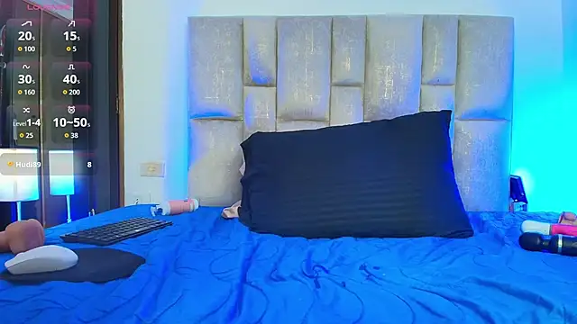 Watch hott_mature live on EroticFlix - High definition streams