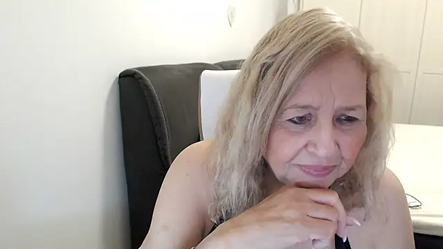 SusiLifeXXX webcam