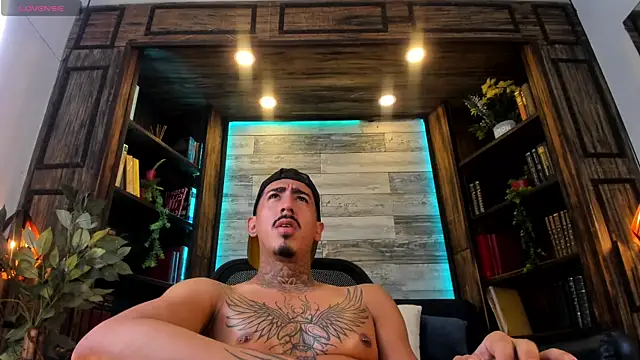 Donovan_Desmond webcam