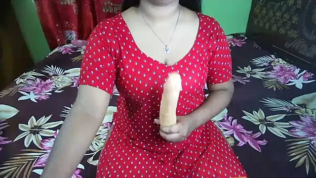 BengaliQueenStar webcam