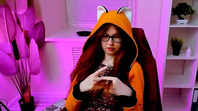 CarolGiggly webcam