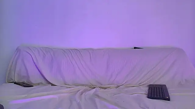 Nikki__uwu webcam