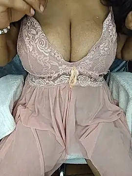 curvy_pooja (F young) - Ice on boobies 🧊🧊😈