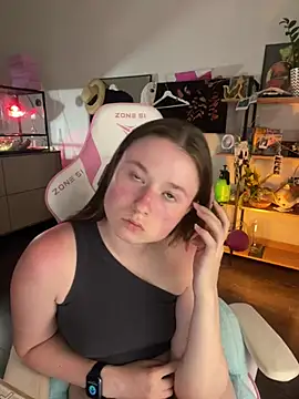 Watch sweetest_pie live on EroticFlix - High definition streams