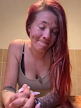 Watch LisaLuxx live on EroticFlix - High definition streams