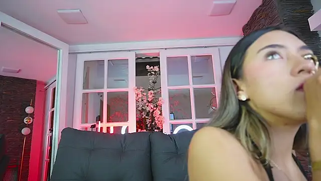 Watch foxy_zoe live on EroticFlix - High definition streams