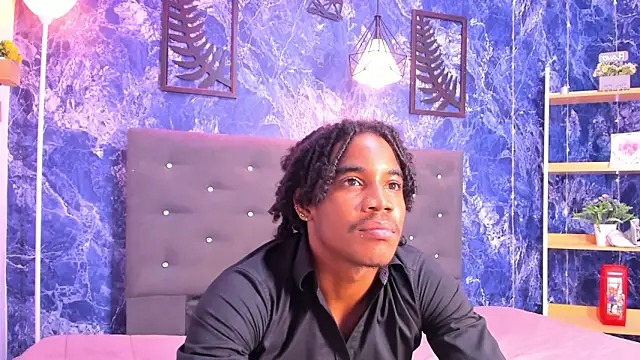 axel_silva4 live cam on StripChat