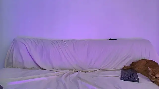 Nikki__uwu webcam