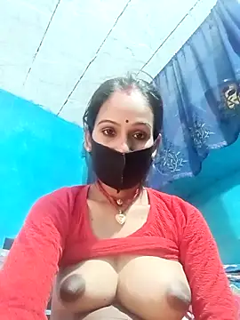 Nandani-758 webcam