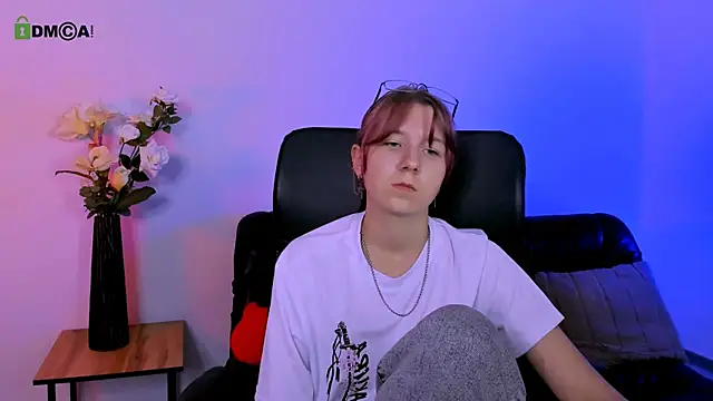 gloria_bubble webcam