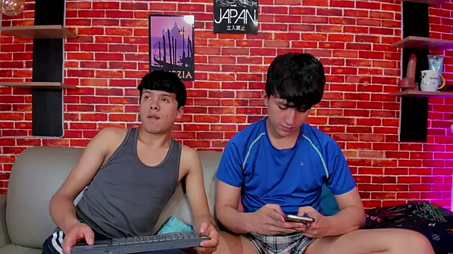 Hoot_boyss_ webcam