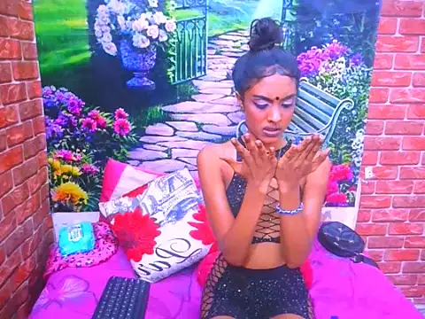 IndianPretty14u2Luv webcam