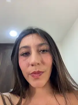 MiaJones21
