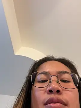 Ponthip webcam