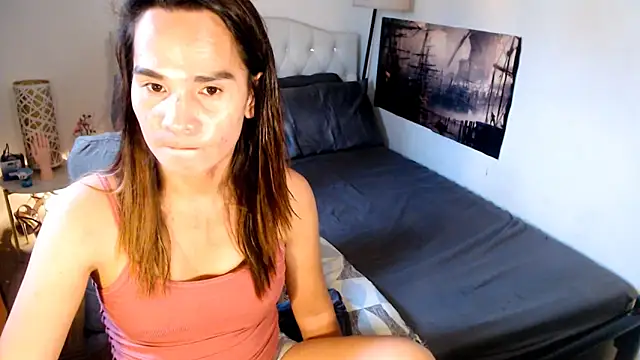 NinaDOM4CUM webcam
