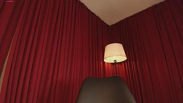 Alice-blaker live sex cam