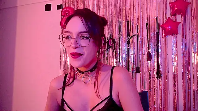Watch nina_kink live on EroticFlix - High definition streams