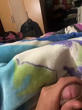 iRealYFuckGood webcam