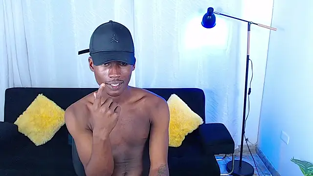 alexaandro18 webcam