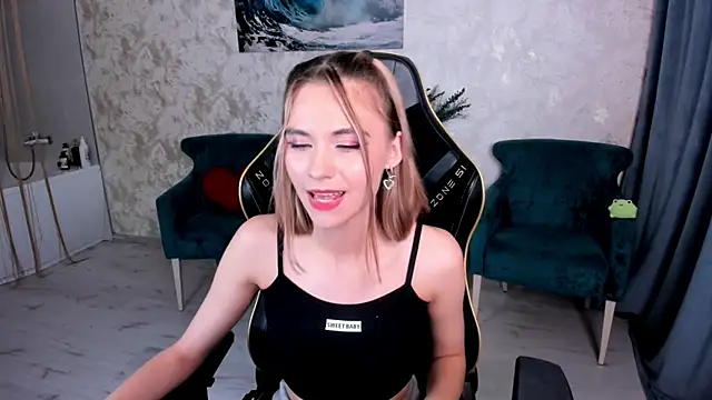 Watch EllaCurtis live on EroticFlix - High definition streams
