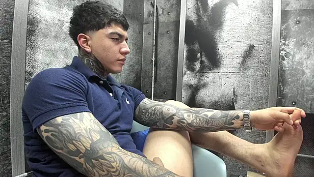 Gury_tattoo webcam