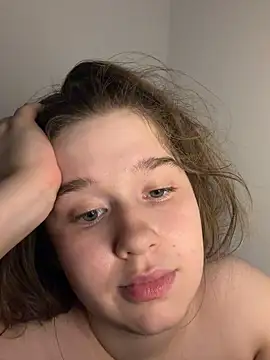 HornyGirlH webcam