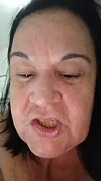 Yaya_Mineira webcam
