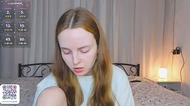 bae_cake_ webcam