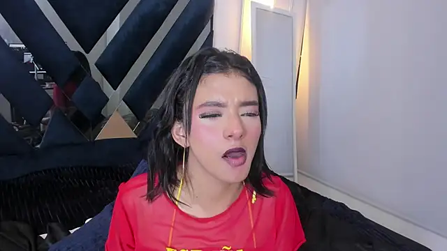 Watch Dannae_Lux live on EroticFlix - High definition streams