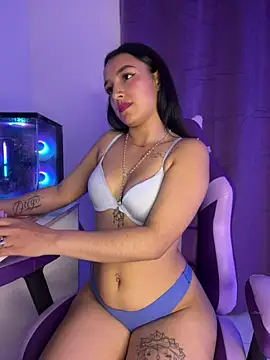 Watch Megaan_11 live on EroticFlix - High definition streams