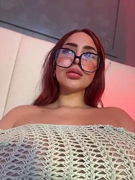 Watch Ambar_Mancinii live on EroticFlix - High definition streams
