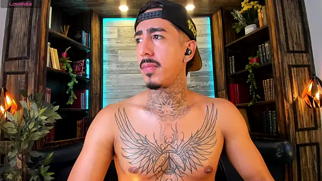 Donovan_Desmond webcam