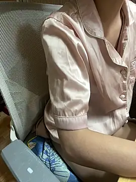 Mina048 webcam