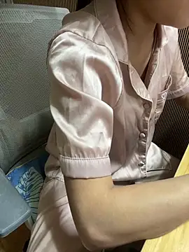 Mina048 webcam