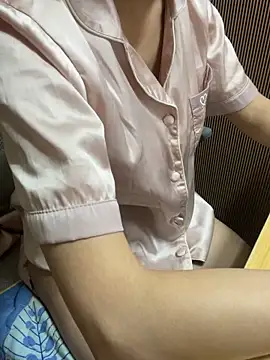 Mina048 webcam