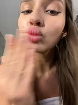 LillyNatty18 webcam