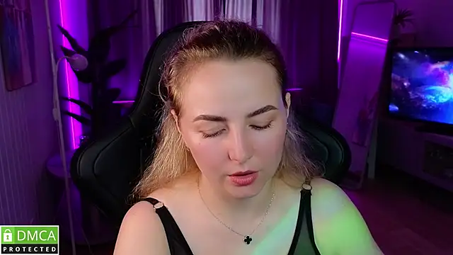 Mira_Mermayd webcam