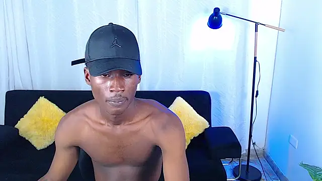 alexaandro18 webcam
