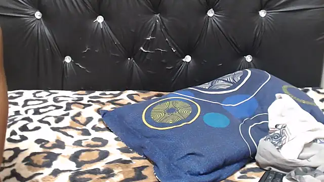 TallGoddessX_ webcam