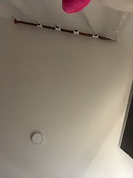 emmily_19 (F young) - NAKED AND BIGGG SQUIRTTTT