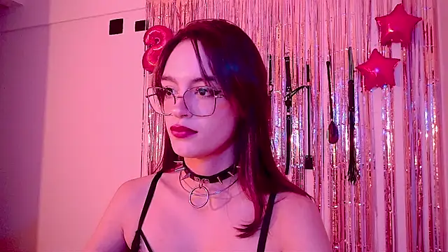 Watch nina_kink live on EroticFlix - High definition streams