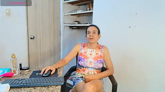 Oh_Tique webcam
