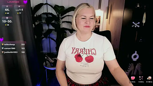 YolandaKiss webcam
