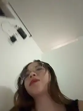 AliciaWhite_nt webcam
