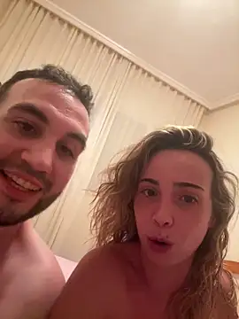 space_couple live cam on StripChat