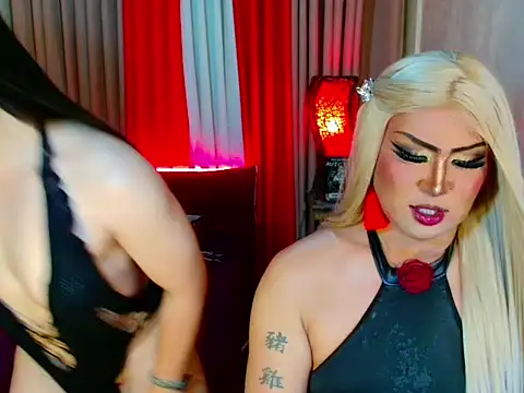 Wildest_Slave_Huntress webcam