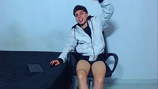 mikecoper_23 webcam