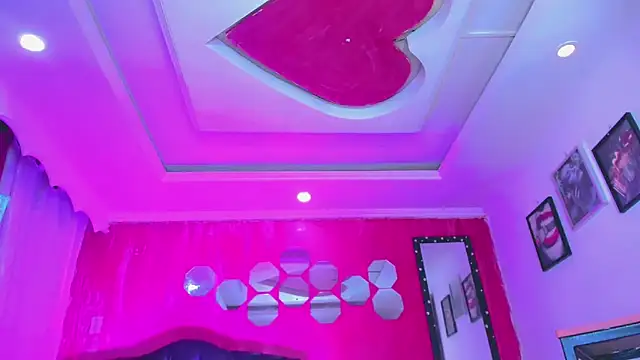 TiffanyMackensyy webcam