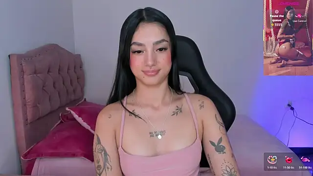 Lizzie_corner_v webcam