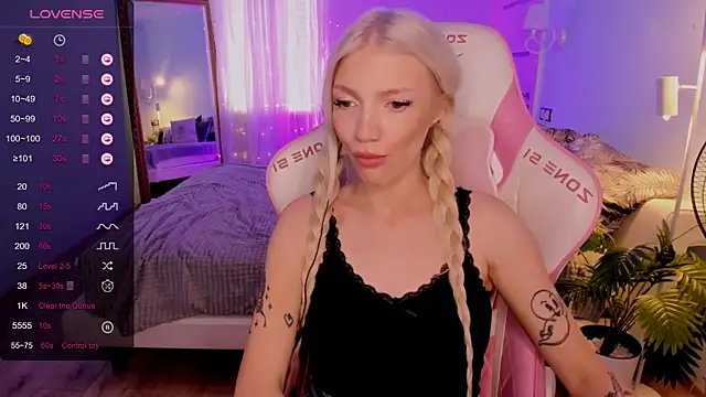 AnyaTaylor_ webcam